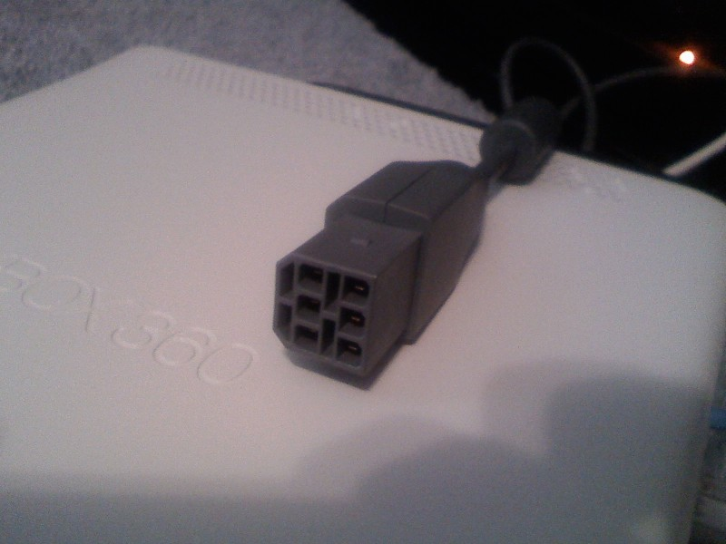 Illustration for article titled New Xbox 360 Motherboard Leaked, Has 256MB Flash Memory